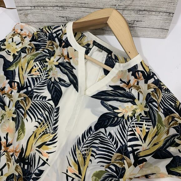 Rose & Olive Floral Oversized Short Sleeve Blouse Size Small Women’s - Picture 5 of 7